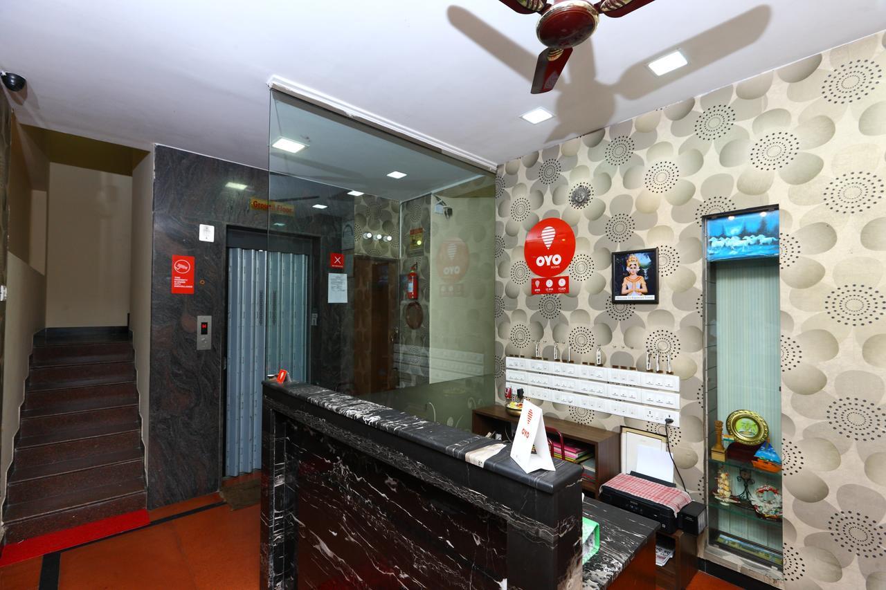 Oyo 8410 Rajeswari Tower 호텔 첸나이 외부 사진